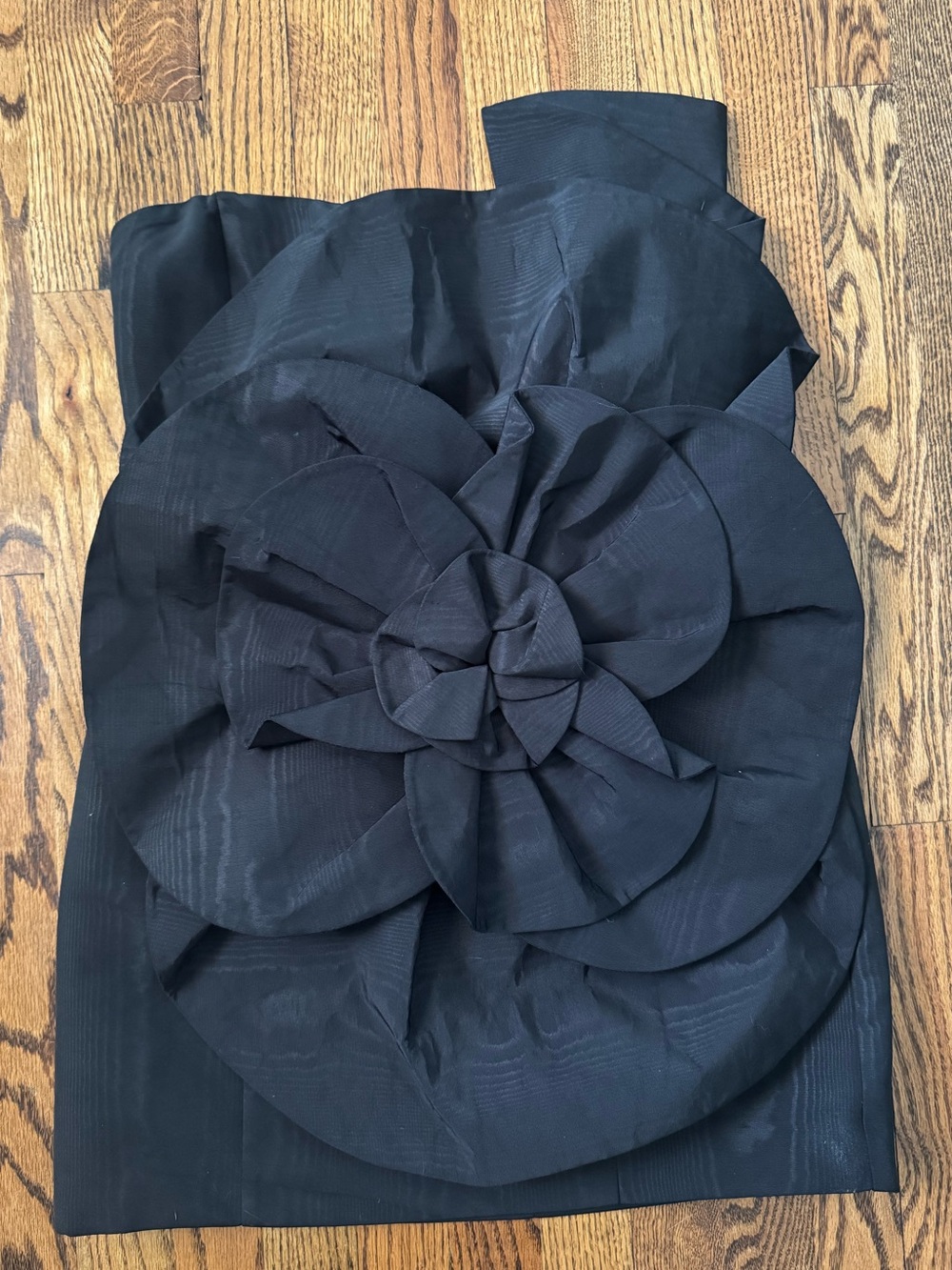 Free People Bardot Black 3D Floral Rosette One Shoulder Mini Dress NWT Size 8 - Picture 3 of 13